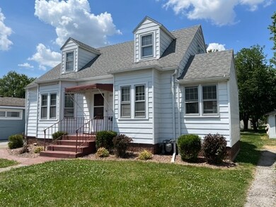 410 W Saint Anthony Ave, Effingham, IL 62401 - photo 3