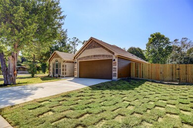 101 N 9th St, Alvin, TX 77511 - photo 4