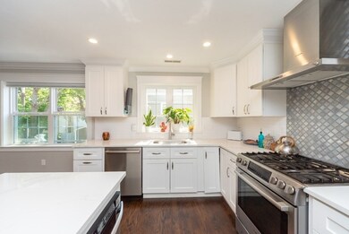 156 Ash St unit 2, Waltham, MA 02453 - photo 3