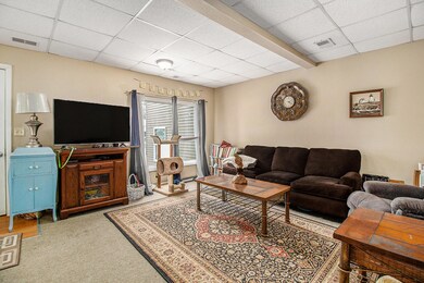 Living Room (Main)
