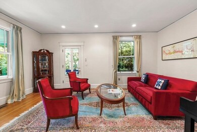 22 Kirkstall Rd, Newtonville, MA 02460 - photo 5