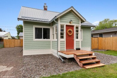 927 6th Ave E, Kalispell, MT 59901 - photo 2