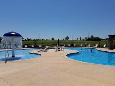 9122 Redbird St, Lenexa, KS 66227 - photo 2