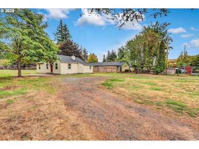 14125 SE Division St, Portland, OR 97236 - photo 4