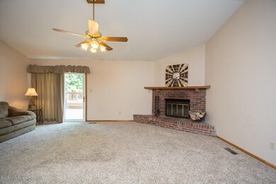 6911 Beard Ct, Louisville, KY 40228 - photo 7
