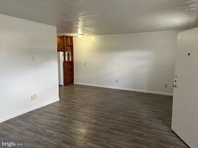 2259 Papermill Rd unit 4, Winchester, VA 22601 - photo 3