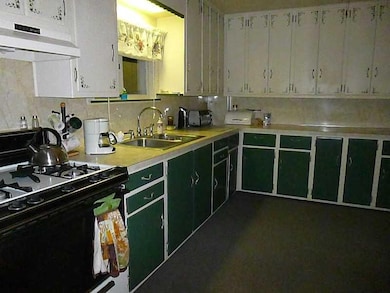 Cafeteria/Kitchen.