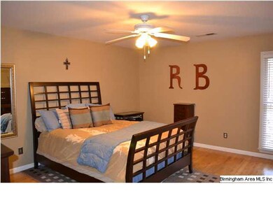 Master Bedroom - large, naturally lit, decorator c