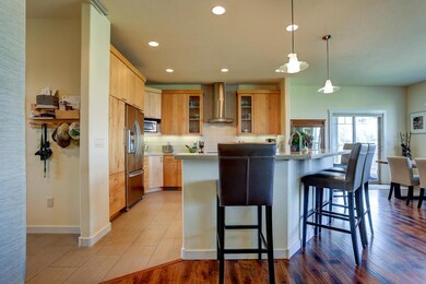 5576 SW Hutchinson Way-6