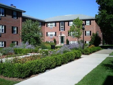 105 Farwell St unit C, Newton, MA 02460 - photo 6