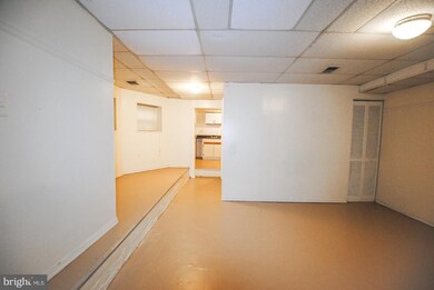 2647 N Charles St unit B, Baltimore, MD 21218 - photo 4