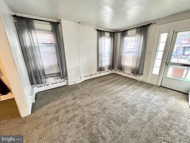 211 N Brobst St, Reading, PA 19607 - photo 4