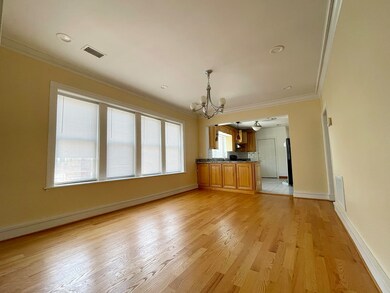 6326 N Rockwell St unit 3, Chicago, IL 60659 - photo 2