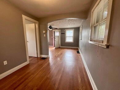 308 Zimpfer St, Columbus, OH 43206 - photo 6