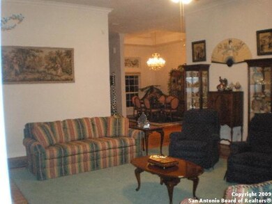 8745 Phoenix Ave, Universal City, TX 78148 - photo 5