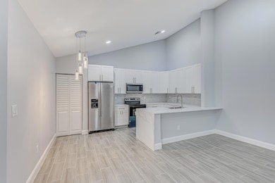 1240 Summit Place Cir unit D, West Palm Beach, FL 33415 - photo 2