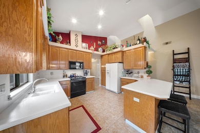 1837 Brookside Dr, Manteca, CA 95336 - photo 4