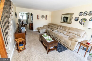 1051 Tremont Dr, Glenolden, PA 19036 - photo 3