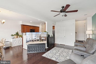 42227 Canary Grass Square, Aldie, VA 20105 - photo 5