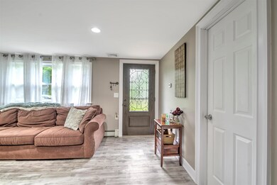 04-FOYER