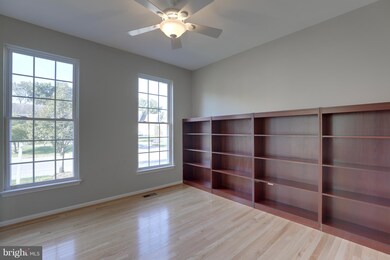 804 Lamoka Dr, Odenton, MD 21113 - photo 5