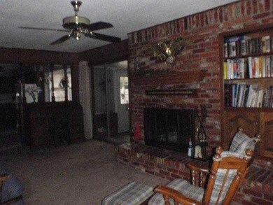 5912 N Sterling Dr, Oklahoma City, OK 73122 - photo 3