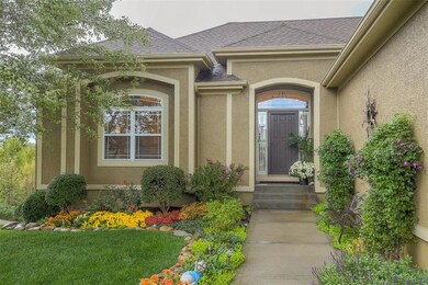 1524 Ventnor Ln, Raymore, MO 64083 - photo 4