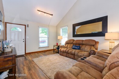 1130 Perry Dr, Algonquin, IL 60102 - photo 7