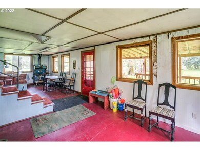 Living Room/Dining Room
