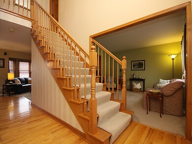 2107 High Meadow Rd, Naperville, IL 60564 - photo 2