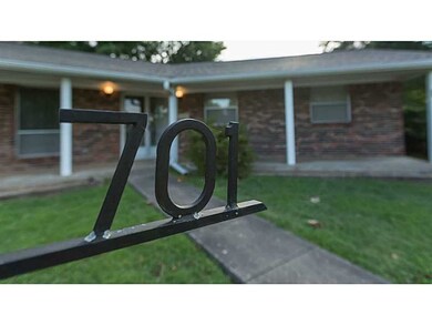 701 NW 8th St, Bentonville, AR 72712 - photo 2