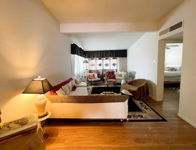 220 Mccarthy Ave, El Paso, TX 79915 - photo 7