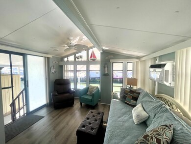 40 E Living Room to Canal
