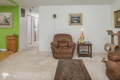 Living Room_DMD_5614-SMALL