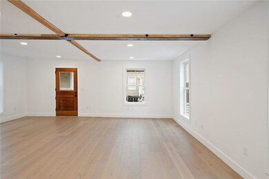 16 Calvert St, Newport, RI 02840 - photo 6