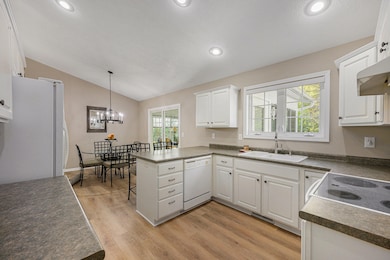 3568 Smithfield Way, Kalamazoo, MI 49009 - photo 5