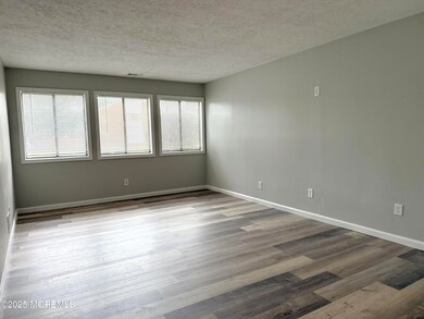 H3 Avon Dr unit 3, East Windsor, NJ 08520 - photo 3