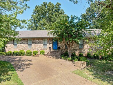 4707 Saint Margarett Dr, Paragould, AR 72450 - photo 2