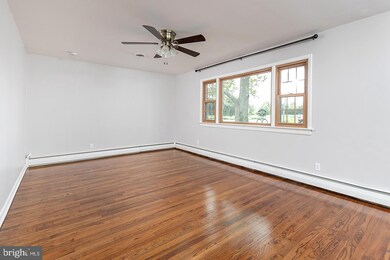 690 Swedesboro Rd, Gibbstown, NJ 08027 - photo 3