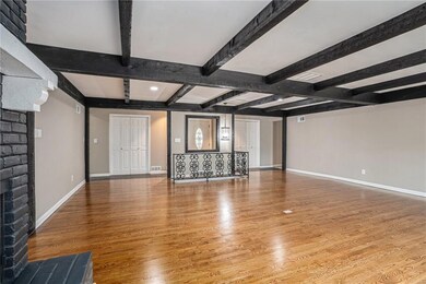 8641 Broadmoor St, Overland Park, KS 66212 - photo 7