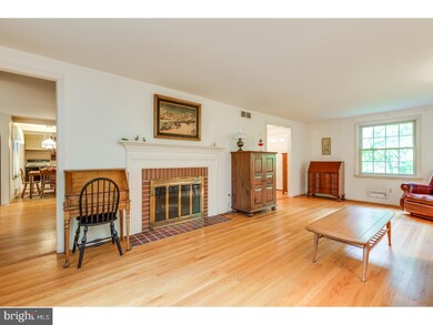 121 Split Rail Dr, Cherry Hill, NJ 08034 - photo 4