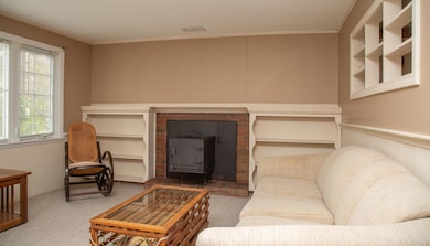 2025 24 Hemlock Ln-101