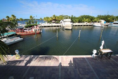Lorelei boat slip 22 photo3