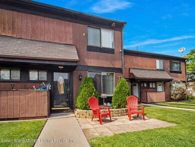 29 Charleston Ave unit 29, Staten Island, NY 10309 - photo 2