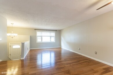 15 Syracuse Rd, Nashua, NH 03064 - photo 4