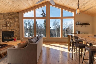 Vaulted Ceilings, Huge windows, great open floor p