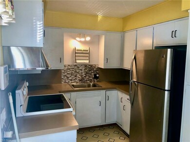 1316 Spangler Rd NE, Canton, OH 44714 - photo 5