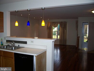 7919 Apache Ridge Ct, Manassas, VA 20109 - photo 7