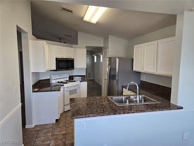 3253 Fossil Springs St, Las Vegas, NV 89135 - photo 5