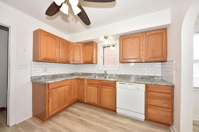 1971 S 32nd St, Milwaukee, WI 53215 - photo 6